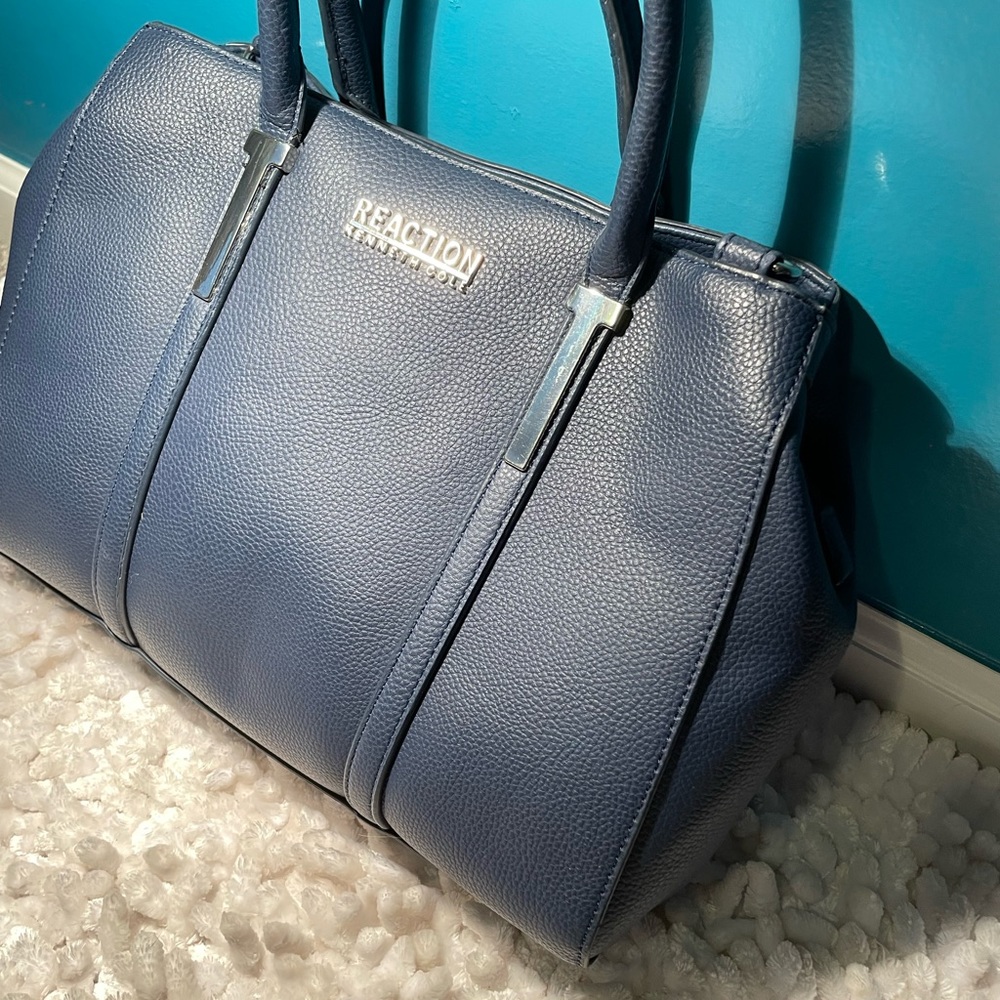 Navy Handbag - Picture 11 of 11